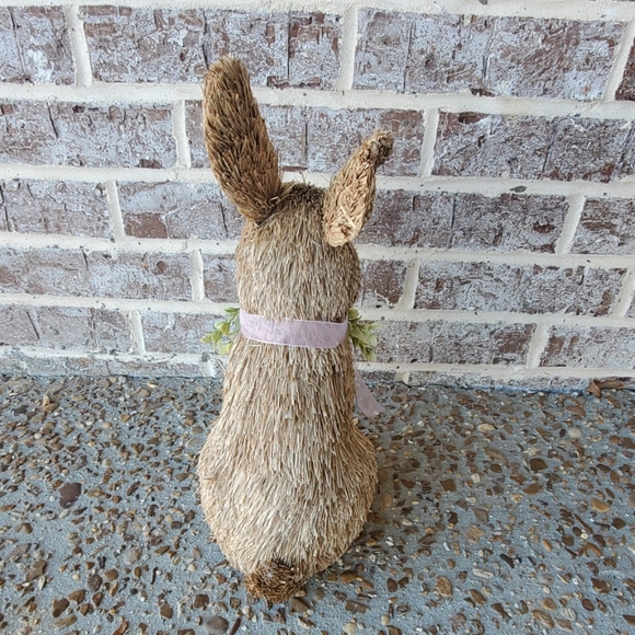 NWT EASTER BUNNY TABLETOP DECOR - Picture 5 of 7